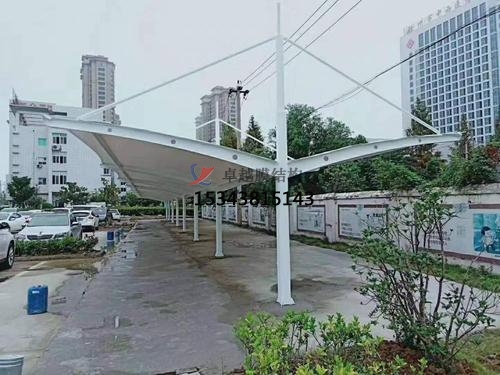 邵通商業廣場雨棚搭建